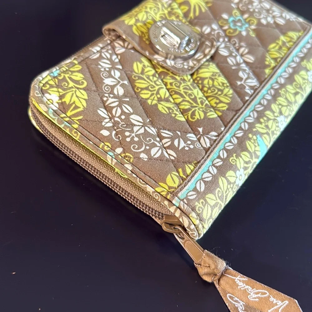 Vera Bradley Sitting In A Tree Turnlock Wallet